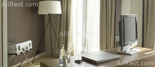 Modus Hotel 2